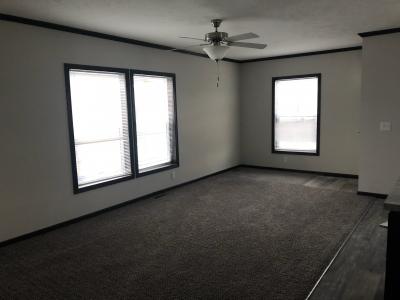 Photo 2 of 6 of home located at 1333 Elaine Troy, MI 48083