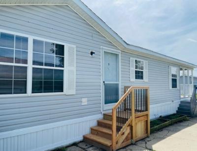 Photo 5 of 14 of home located at 3659 Bentwood Circle West White Lake, MI 48383