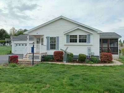 Mobile Home at 5406 Oak Point Drive Middleborough, MA 02346