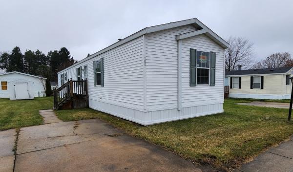 2012 Crest Homes - Middlebury Mobile Home For Sale