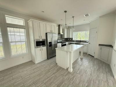 Photo 2 of 20 of home located at 3540 Vine Trail (Site 0146) Ellenton, FL 34222