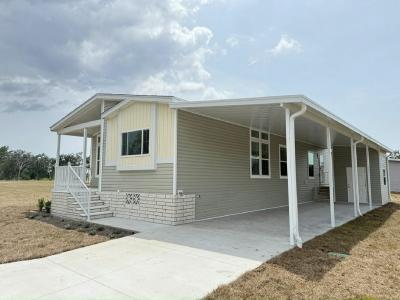 Photo 5 of 20 of home located at 3540 Vine Trail (Site 0146) Ellenton, FL 34222