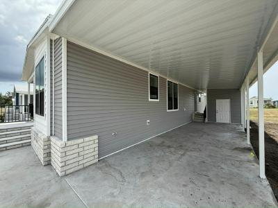 Photo 4 of 21 of home located at 3528 Vine Trail (Site 0148) Ellenton, FL 34222