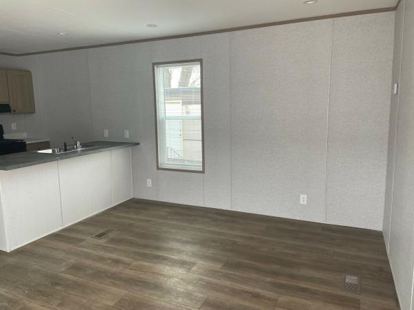 2025 Champion Home Builders, Inc. mobile Home