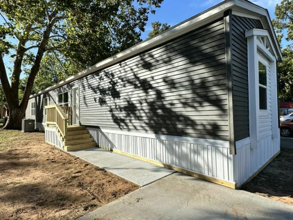 2022 Clayton Davella Manufactured Home