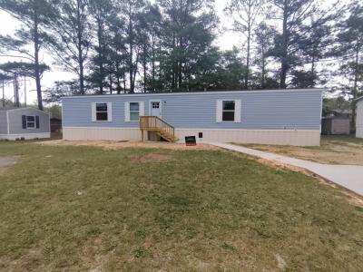 Photo 4 of 13 of home located at 3205 White Ash Dr. Fayetteville, NC 28306