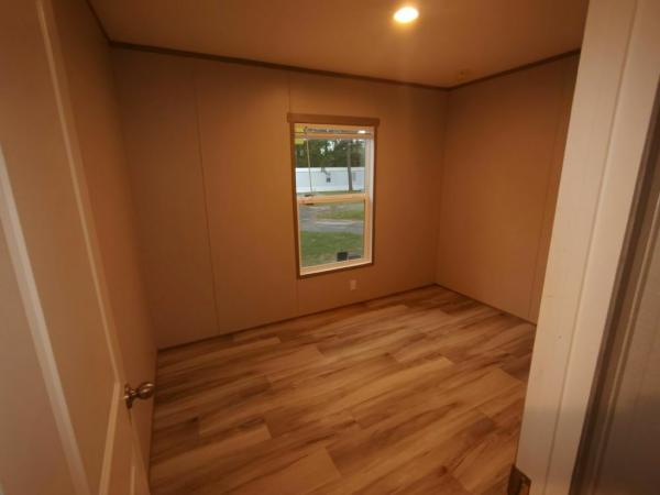 2025 Clayton The Maynardville Classic 66 Manufactured Home