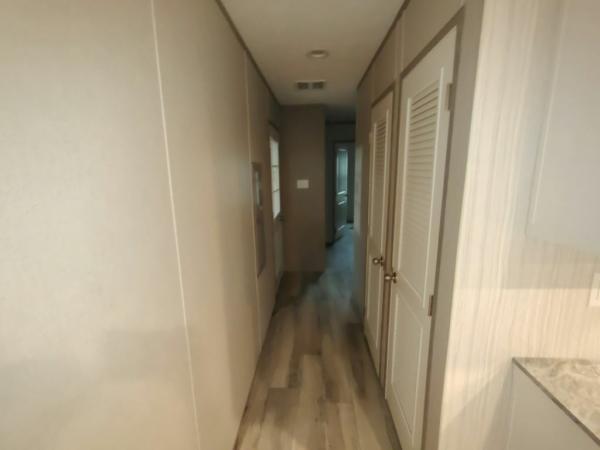 2025 Clayton The Maynardville Classic 66 Manufactured Home