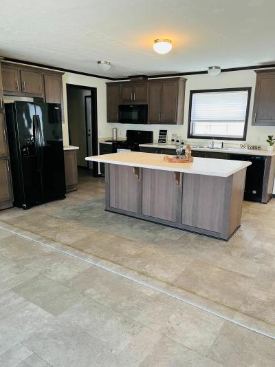 Photo 3 of 35 of home located at 158 Brookfield #158 Swartz Creek, MI 48473