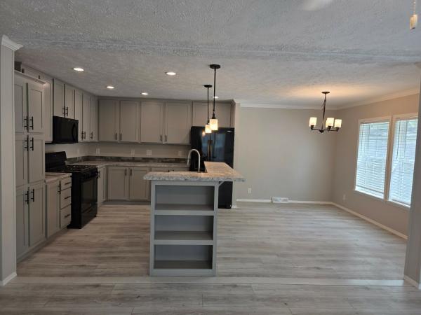 2025 Adventure 144 4523 R  Home