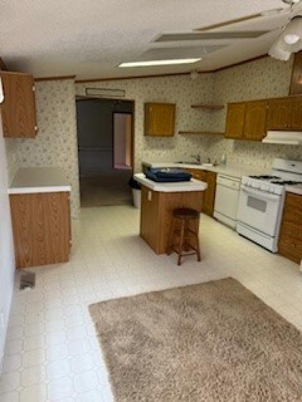 2000 Lincoln Park C38 Ultimate Value  Home