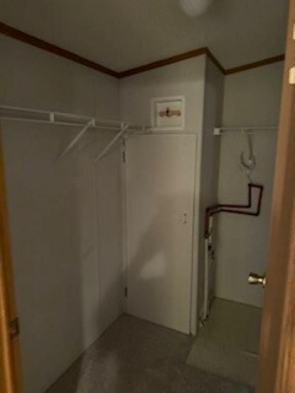 2000 Lincoln Park C38 Ultimate Value  Home