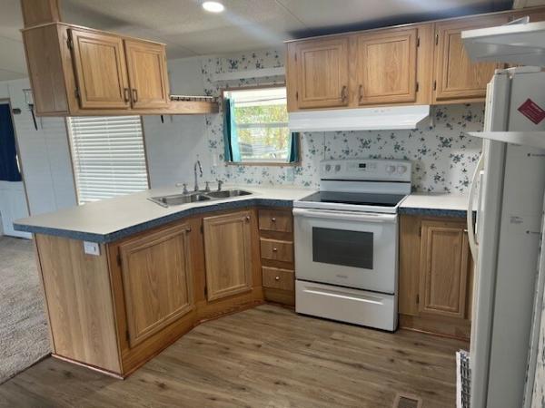 1998 skyl 68610756k Mobile Home