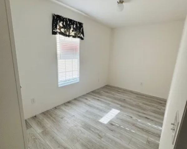 2023 RH2562E  Home