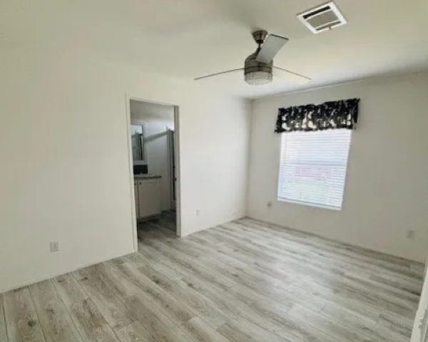 2023 RH2562E  Home