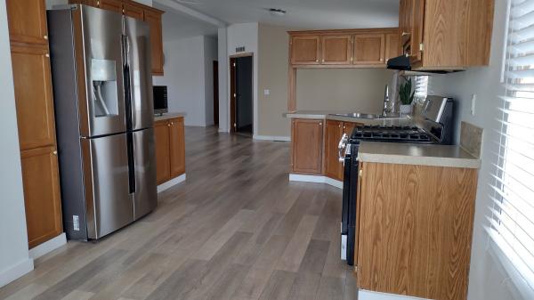 2001 MFHM 220172608660AB Mobile Home