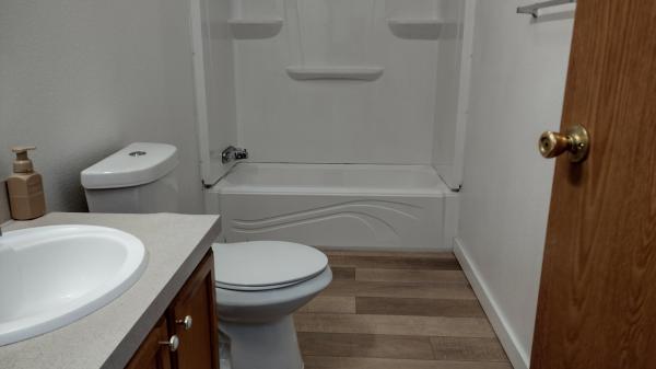 2001 MFHM 220172608660AB Mobile Home