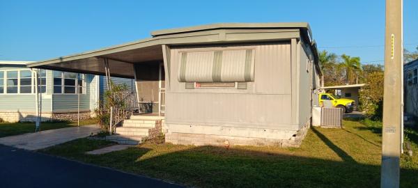 Photo 1 of 2 of home located at 7403 46th Avenue North Saint Petersburg, FL 33709