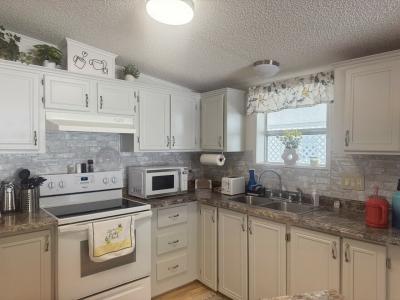 Photo 4 of 10 of home located at 1797 SE Buddy Ave Crystal River, FL 34429