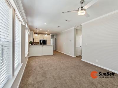 Photo 5 of 19 of home located at 7 Maple Drive Labelle, FL 33935