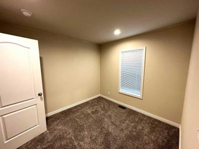 Photo 5 of 7 of home located at 2200 Lancaster Drive SE Sp. #9A Salem, OR 97317
