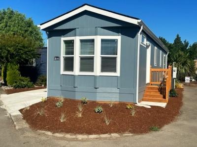 Photo 2 of 15 of home located at 2200 Lancaster Drive SE Sp. #18A Salem, OR 97317