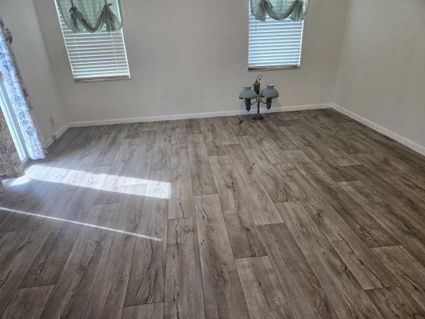 1990 Palm Harbor Manufactured Home