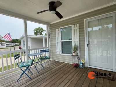 Photo 4 of 51 of home located at 2450 SW 38th Street Lot 118 Ocala, FL 34474