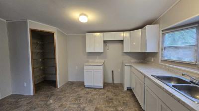 Photo 5 of 17 of home located at 124 Parker Avenue Osawatomie, KS 66064
