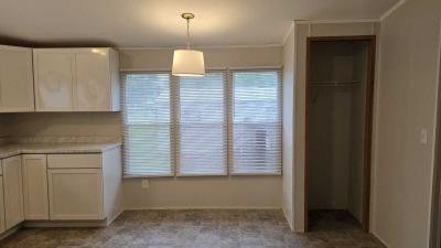 Photo 4 of 17 of home located at 124 Parker Avenue Osawatomie, KS 66064