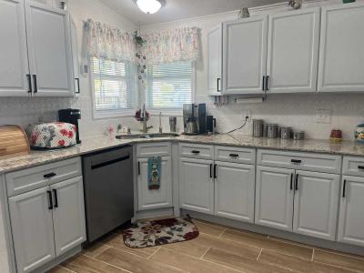 Photo 5 of 27 of home located at 2121 S Pantano Rd Unit 6 Tucson, AZ 85710