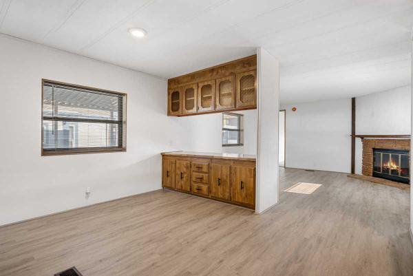 1983 Bonavilla Mobile Home