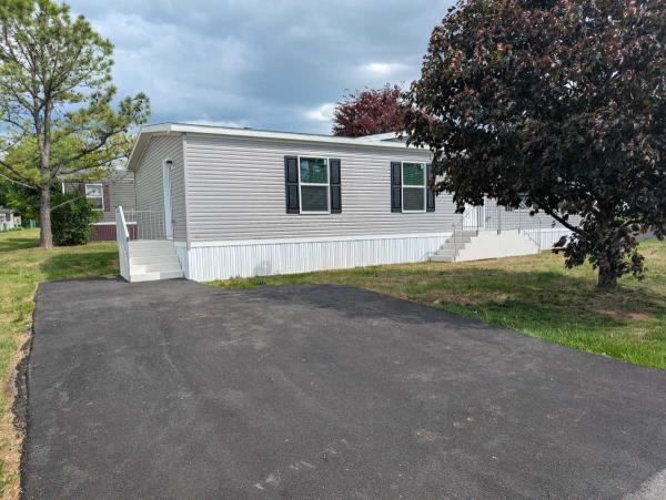 2025 Clayton Mobile Home