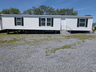 Photo 2 of 36 of home located at 236 Charlestown Road Martinsburg, WV 25403