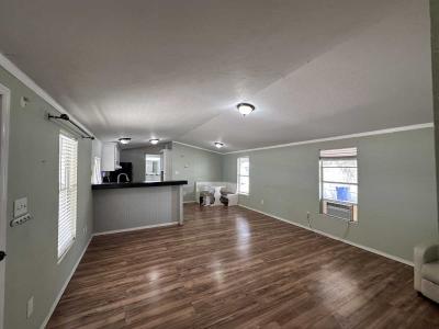 Photo 5 of 19 of home located at 1111 E Limberlost #187 Tucson, AZ 85719