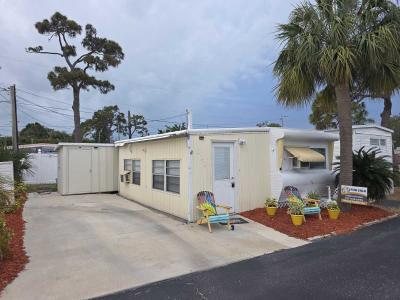 Photo 4 of 36 of home located at 11630 Hamlin Blvd Largo, FL 33774