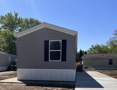 Mobile Home at 41 East Woodside Holland, OH 43528