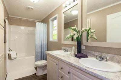 Photo 5 of 5 of home located at 563 Linden Court Flint, MI 48506