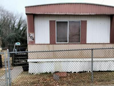 Mobile Home at 868 E Commerce St, Lot 204 Bridgeton, NJ 08302