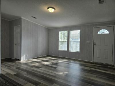 Photo 4 of 8 of home located at 118 Todd Street Lakeland, FL 33815