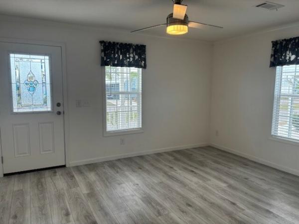 2024 Champion RH2542B (15x54) Mobile Home