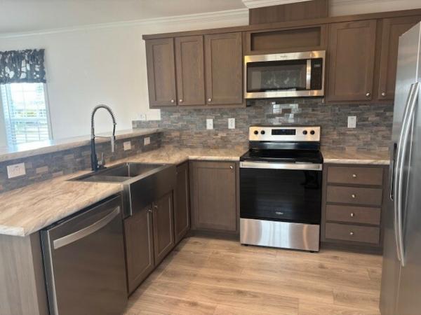 2024 Champion RH2542B (15x54) Mobile Home
