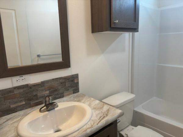 2024 Champion RH2542B (15x54) Mobile Home