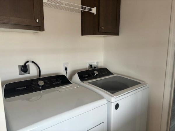 2024 Champion RH2542B (15x54) Mobile Home