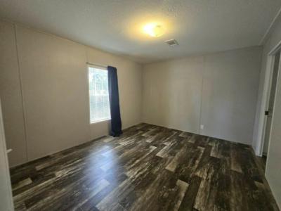 Photo 5 of 8 of home located at 12130 Us Highway 41 South Lot 14 Gibsonton, FL 33534