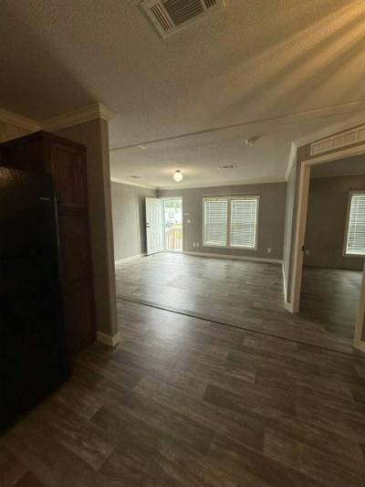Photo 4 of 8 of home located at 2059 Wake Forest Drive Orlando, FL 32826