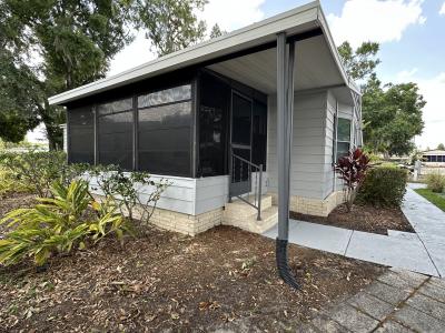 Photo 2 of 21 of home located at 1691 Coleus Cove Lakeland, FL 33803