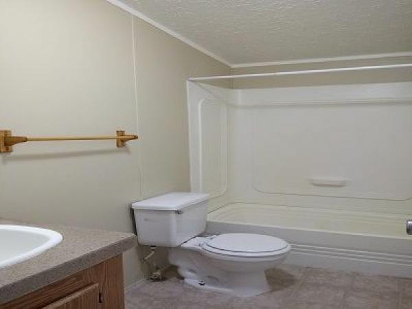 2001 Clayton Homes Inc Waycross Mobile Home