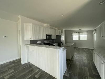 Photo 5 of 16 of home located at 990 Orinoco Avenue Venice, FL 34285
