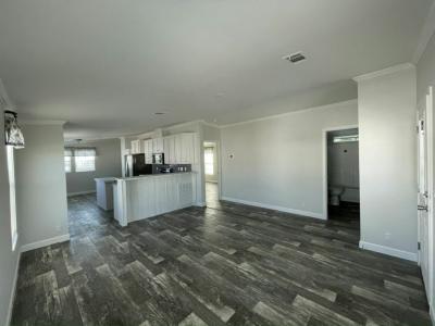 Photo 2 of 15 of home located at 906 Windemere Avenue Venice, FL 34285